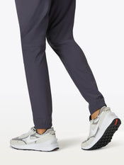 AO Jogger Tall | Cast Iron Slim-fit Versaknit®